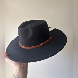 NEW Forever 21‎ Black Felt Hat Fedora with Faux Leather Detailing Wide Brim